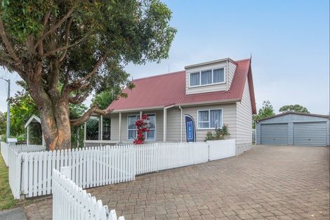 Photo of property in 9 Garland Drive, St Andrews, Hamilton, 3200