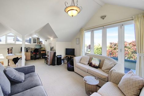 Photo of property in 88 Victoria Road, Devonport, Auckland, 0624