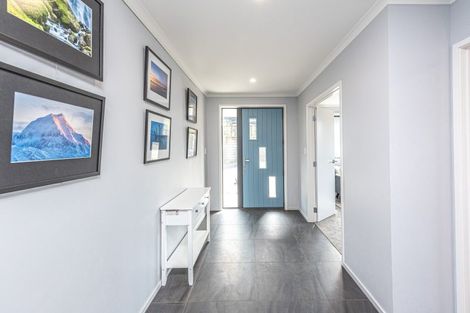 Photo of property in 23 Golf Vue Place, Castlecliff, Whanganui, 4501