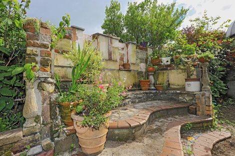 Photo of property in 37 Gillies Crescent, Waimarama, Havelock North, 4294