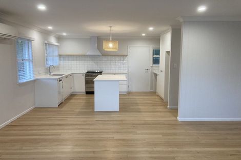 Photo of property in 1/138 Churchill Road, Rothesay Bay, Auckland, 0630