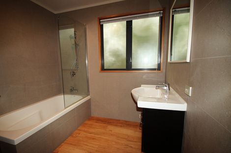 Photo of property in 14 Kamaka Crescent, Bridge Hill, Alexandra, 9320