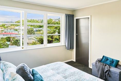 Photo of property in 63 Salford Street, Newlands, Wellington, 6037