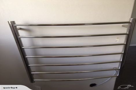 Photo of property in 24a Fitzpatrick Street, Newlands, Wellington, 6037