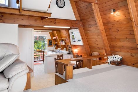 Photo of property in 34 Ferry Parade, Herald Island, Auckland, 0618