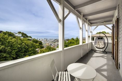 Photo of property in 11a Colenso Avenue, Hospital Hill, Napier, 4110