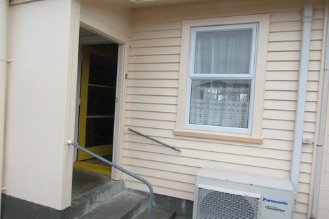 Photo of property in 4/42 Egmont Street, Hawera, 4610