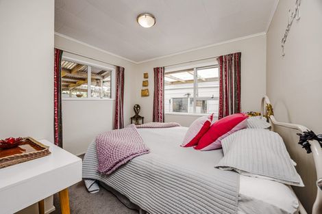 Photo of property in 613 Paparata Road, Bombay, 2675