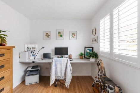 Photo of property in 10 Josephine Place, Omokoroa, 3114