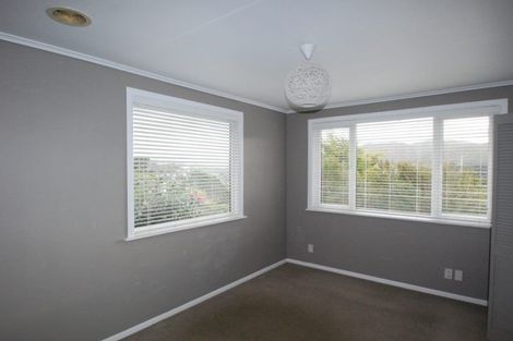 Photo of property in 54 Montgomery Avenue, Karori, Wellington, 6012