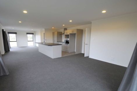 Photo of property in 48 Shillingford Boulevard, Rolleston, 7615