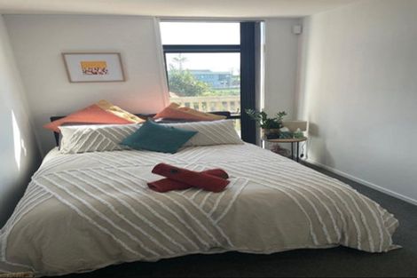 Photo of property in 5 Tarapuke Lane, Papakura, 2110