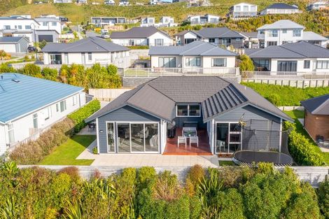 Photo of property in 14 Ken Douglas Drive, Aotea, Porirua, 5024