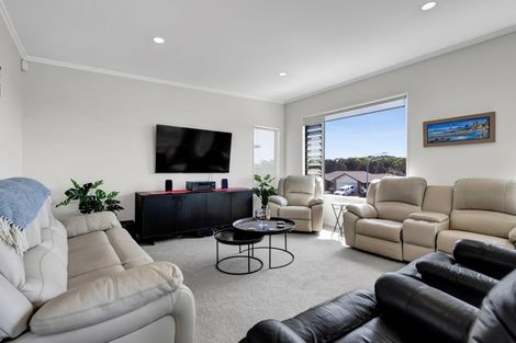 Photo of property in 18 Parkvue Drive, Bell Block, New Plymouth, 4312