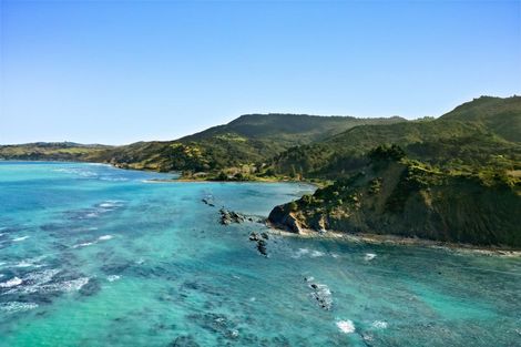 Photo of property in 17 Tawhiti Street, Tokomaru Bay, 4079