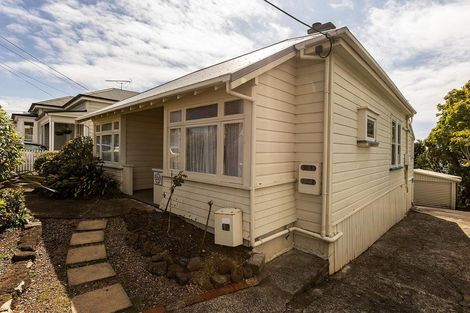 Photo of property in 106 Calliope Road, Stanley Point, Auckland, 0624