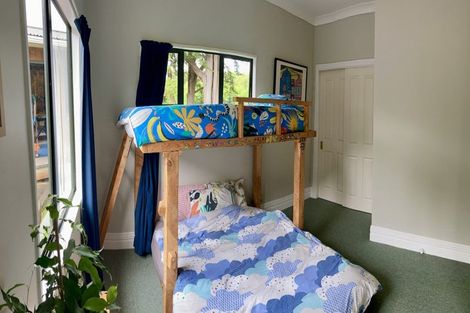 Photo of property in 49 Saunders Close, Whitby, Porirua, 5024