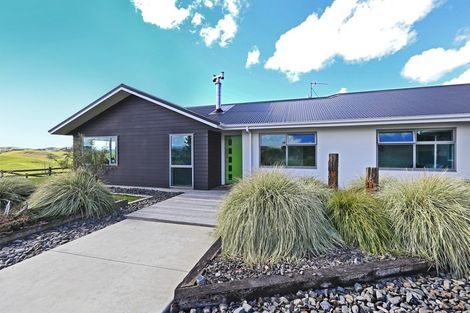 Photo of property in 682 Swamp Road, Puketapu, Napier, 4183