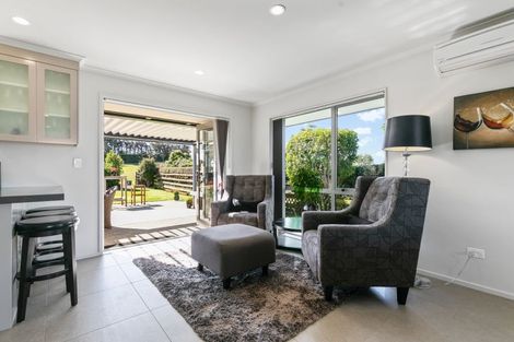 Photo of property in 600 Great South Road, Rosehill, Papakura, 2113
