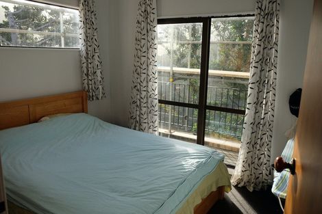 Photo of property in 132 Wadestown Road, Wadestown, Wellington, 6012