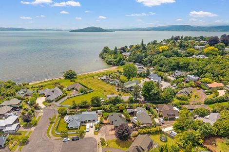 Photo of property in 4 Libra Place, Kawaha Point, Rotorua, 3010