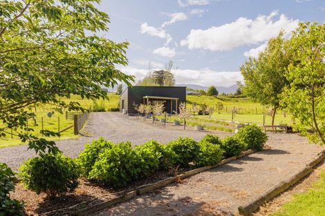 Photo of property in 100 Cole Street, Dannevirke, 4930