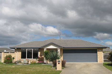 Photo of property in 14 Lavender Place, Papamoa Beach, Papamoa, 3118
