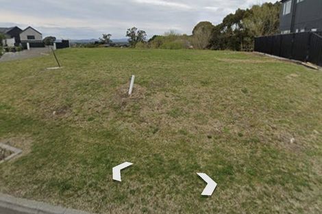 Photo of property in 100 Oak Road, Poraiti, Napier, 4112
