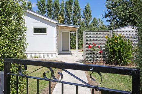 Photo of property in 1 Cadman Street, Dannevirke, 4930