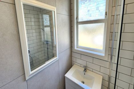 Photo of property in 6 Mcguire Street, Hawera, 4610