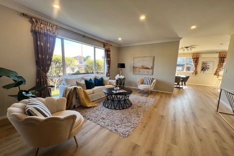 Photo of property in 12 Janway Avenue, Flat Bush, Auckland, 2016