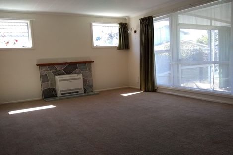 Photo of property in 16 Camelot Street, Ilam, Christchurch, 8041