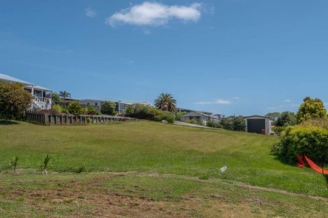 Photo of property in 5 Berghan Road, Coopers Beach, 0420