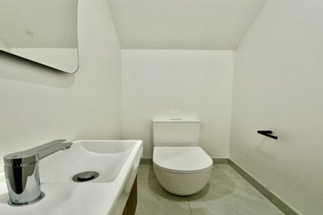 Photo of property in 25b Jandell Crescent, Bucklands Beach, Auckland, 2014