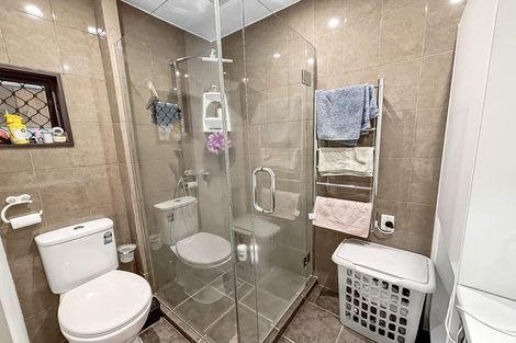 Photo of property in 1/56 Birkdale Road, Birkdale, Auckland, 0626