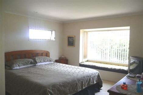 Photo of property in 17 Farringdon Avenue, Rototuna North, Hamilton, 3210