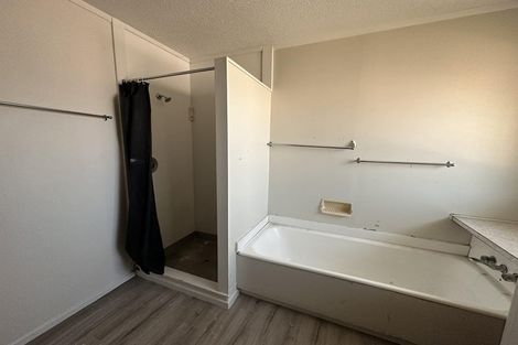 Photo of property in 1/23 Mana Esplanade, Paremata, Porirua, 5026