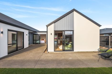 Photo of property in 15 Coney Place, Rolleston, 7614