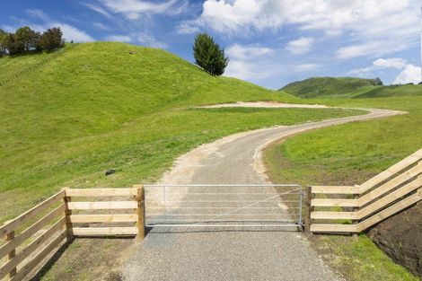 Photo of property in 29 Grant Road, Kinloch, Taupo, 3385