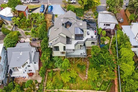 Photo of property in 28a Seaview Road, Paremata, Porirua, 5024