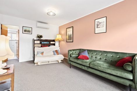 Photo of property in 2/95a Freyberg Street, Lyall Bay, Wellington, 6022