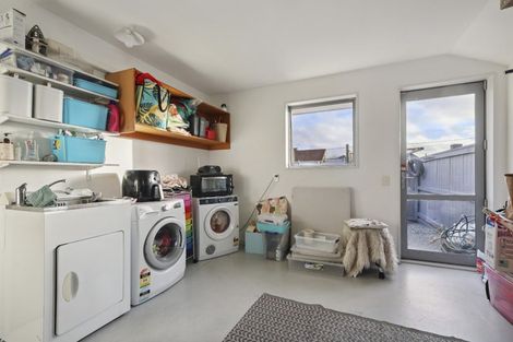 Photo of property in 10 North Avon Road, Richmond, Christchurch, 8013