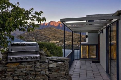 Photo of property in 5 Sunrise Lane, Queenstown, 9300