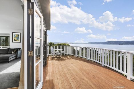 Photo of property in 22 Tai Paku Paku Road, Karaka Bays, Wellington, 6022