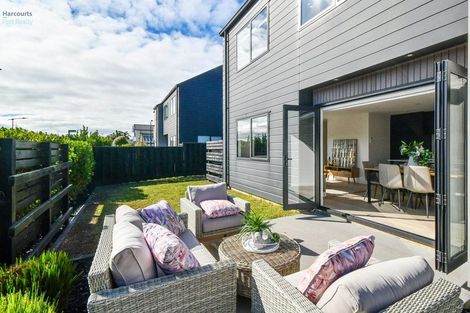Photo of property in 33 Jutland Road, Pukekohe, 2120