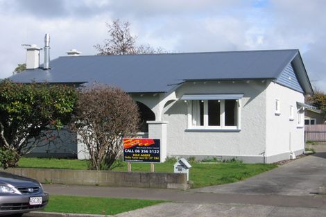 Photo of property in 11 Karaka Street, Hokowhitu, Palmerston North, 4410