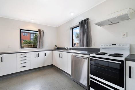 Photo of property in 3/24 Miro Street, New Lynn, Auckland, 0600