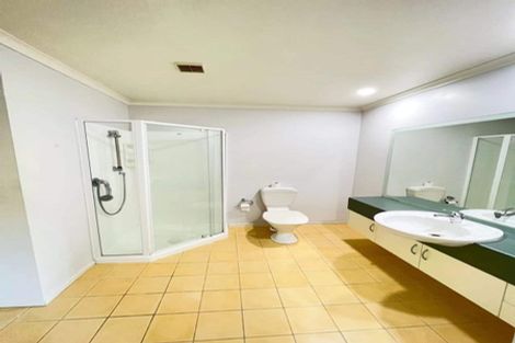 Photo of property in 4/124 Pakuranga Road, Pakuranga, Auckland, 2010