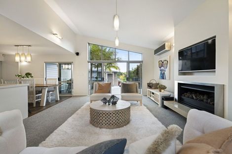 Photo of property in 9 Saint Maroun Rise, The Gardens, Auckland, 2105