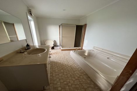 Photo of property in 152 Calliope Road, Stanley Point, Auckland, 0624